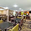 La Quinta Inn & Suites by Wyndham Little Rock North - Mccain Mall