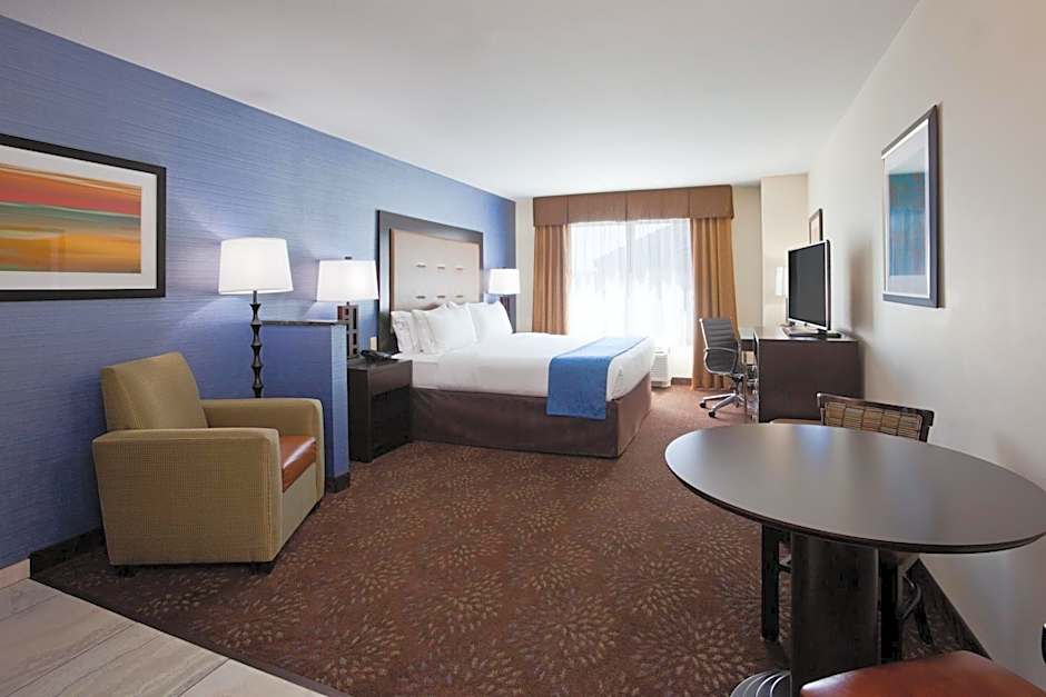 Holiday Inn Express Hotel and Suites Fort Dodge By IHG