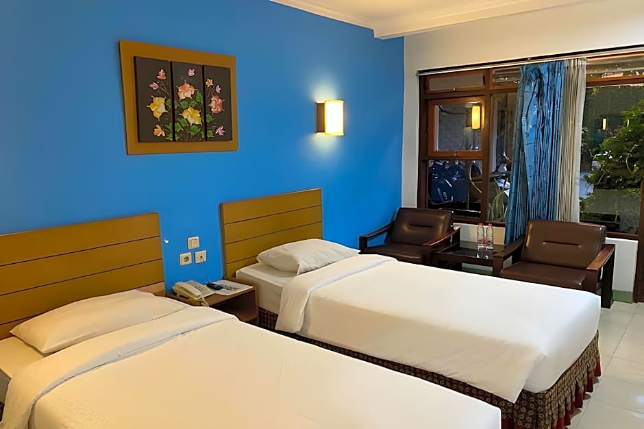 Hotel Lestari Near Lippo Plaza Mall Jember