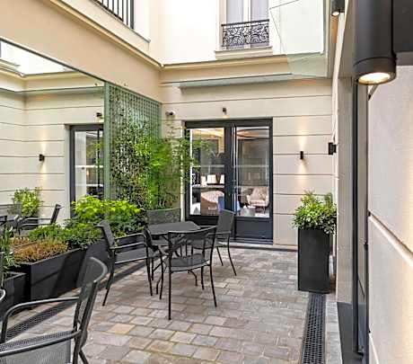 Hotel Montfleuri Champs-Elysées