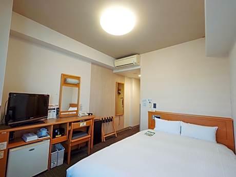 Double Room with Small Double Bed - Non-Smoking