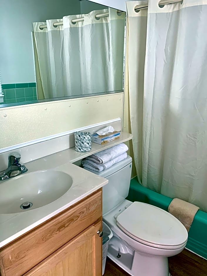 Simple Life Motel