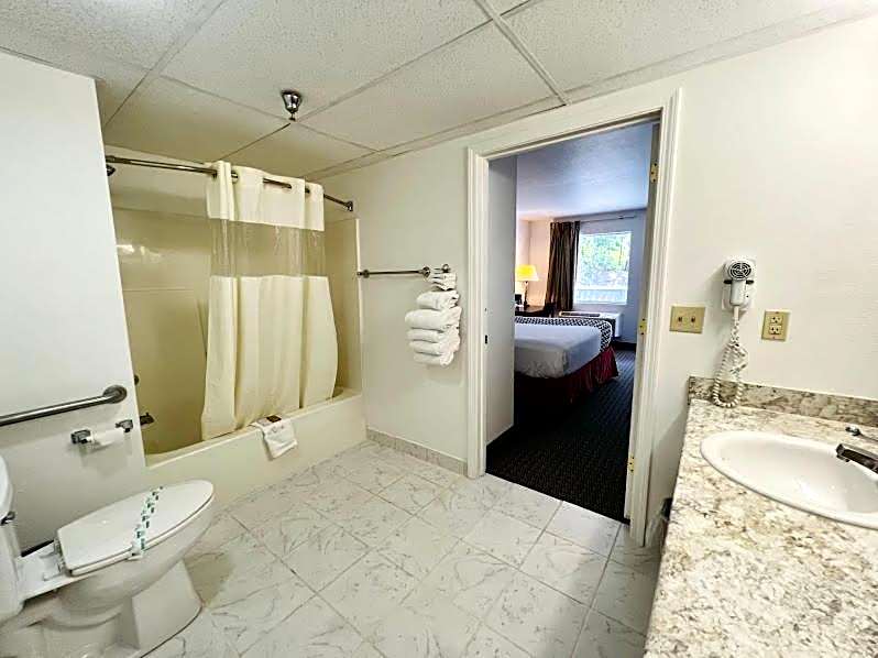 Celebrity Inn