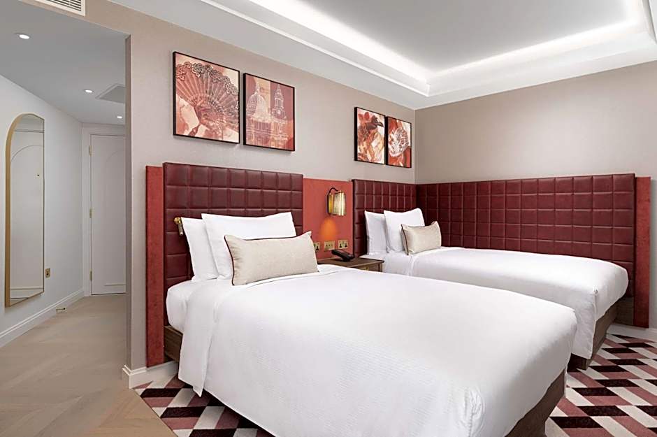 Lost Property St Pauls London, Curio Collection By Hilton