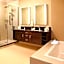 DoubleTree by Hilton Claremont