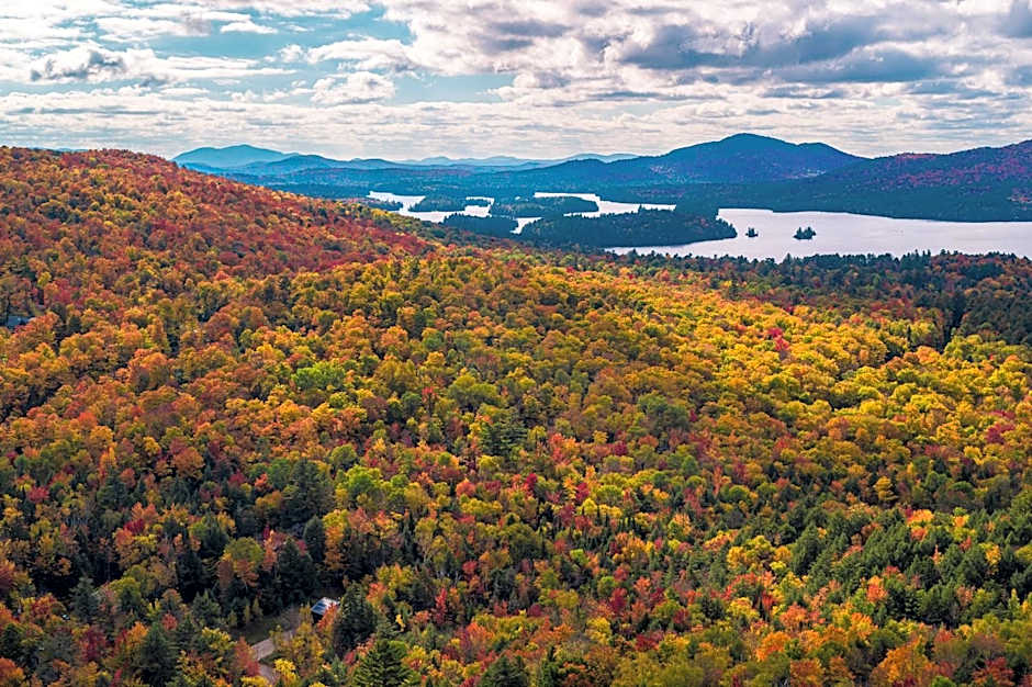 voco Saranac Lake NY - Waterfront by IHG