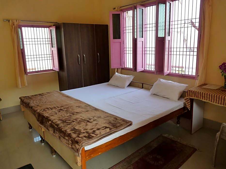 Sri Yoga Mandir Guest House