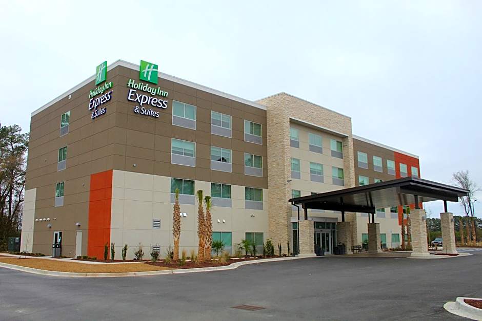 Holiday Inn Express & Suites Latta By IHG