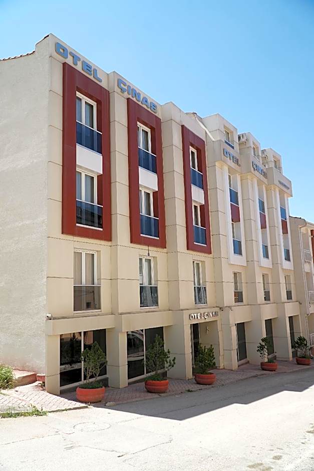 Cinas Hotel