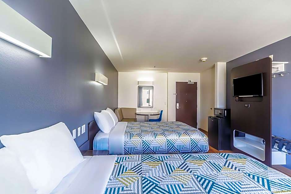 Motel 6-Laredo, TX - Airport