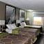 Super 8 by Wyndham Chiswell/Max Meadows Area