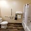 Cobblestone Inn and Suites Sheldon