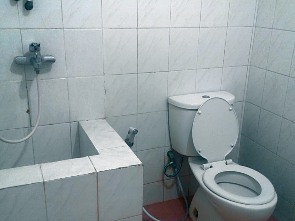 OYO 1851 Hotel Malang                                                                           