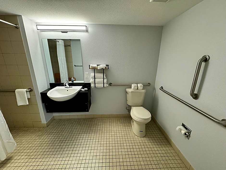 Motel 6-East Syracuse, NY
