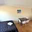 Beachcomber Lodge & Backpacker