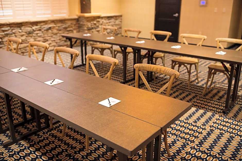 Tailwater Lodge Altmar Tapestry Collection by Hilton