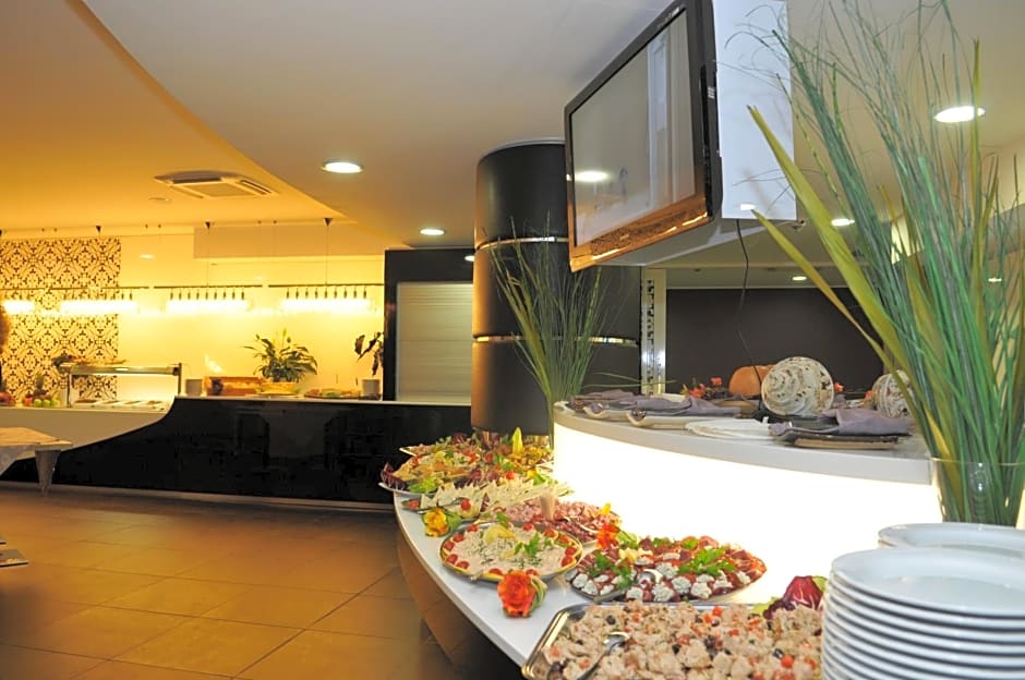 Holiday Inn Genoa City By IHG