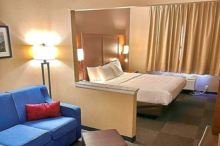 Photo 1 of 5 of Studio 1 King Bed Suite