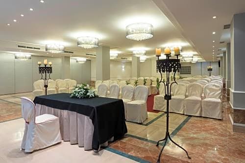 Hotel Madrid Leganés Affiliated by Meliá