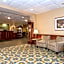 Round Hill Inn