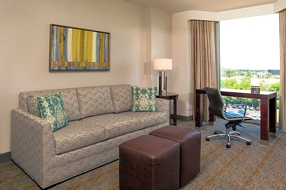 Sheraton Suites Chicago Elk Grove