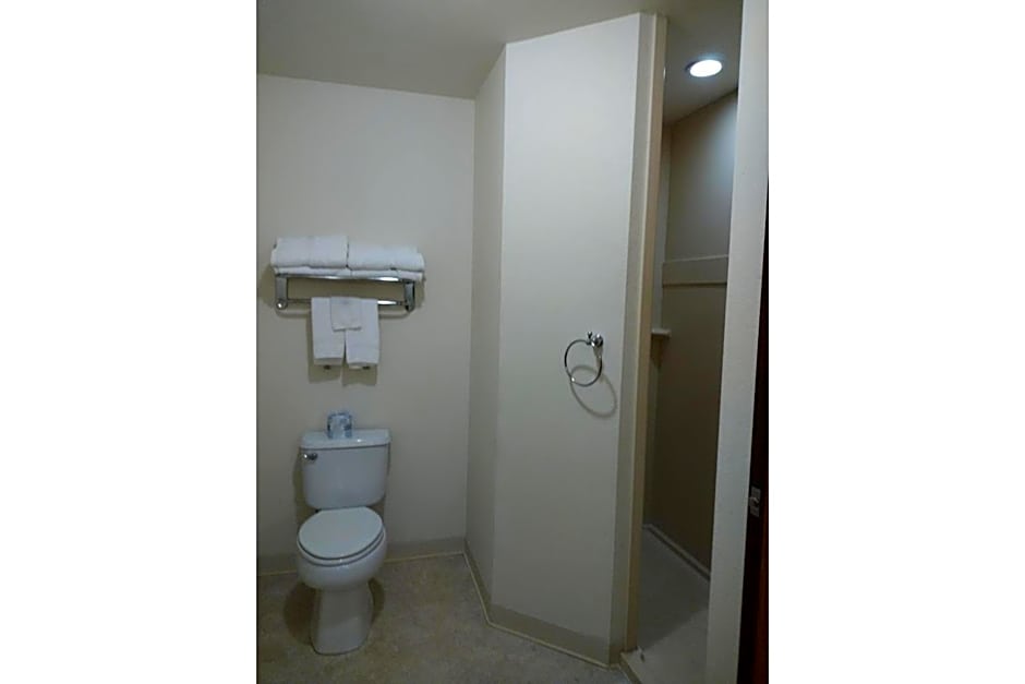 Park View Inn & Suites By OYO Hoisington