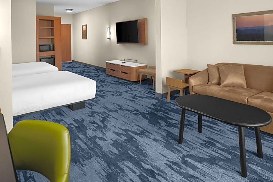 Fairfield by Marriott Inn & Suites Winters Davis