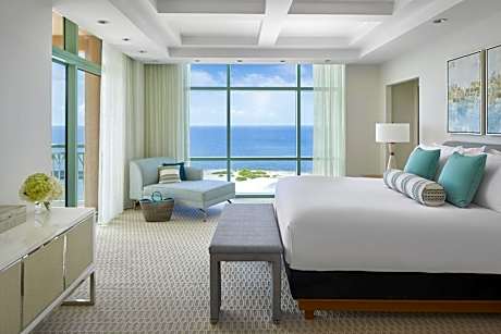 1 Bedroom Azure Suite