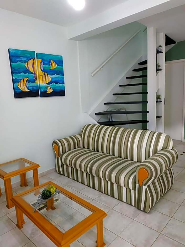 Casinha de Boneca em Juquey