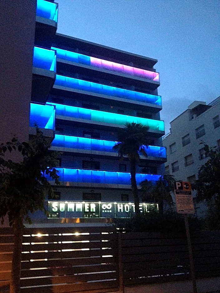 Summer Hotel