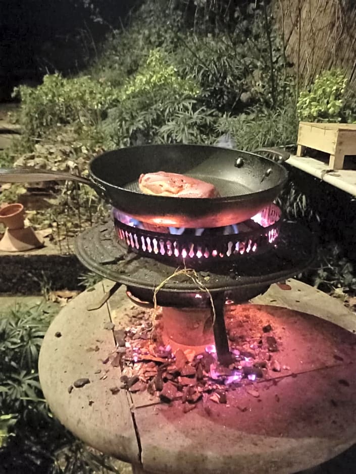 Insolite Cabane et Jacuzzi extérieur privatif