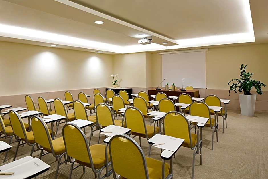 Starhotels Grand Milan