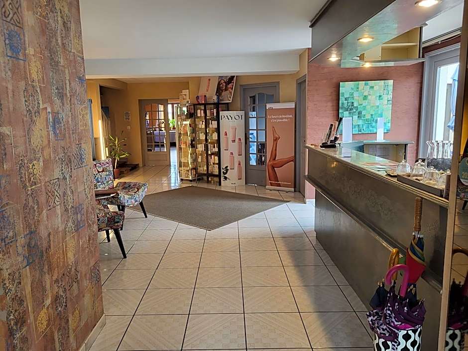 Maison Legate "Hotel Le Baudiere & Spa"