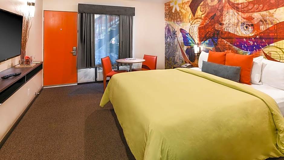 The Tangerine - a Burbank Hotel