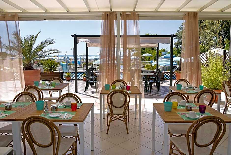 Hotel La Brezza frontemare