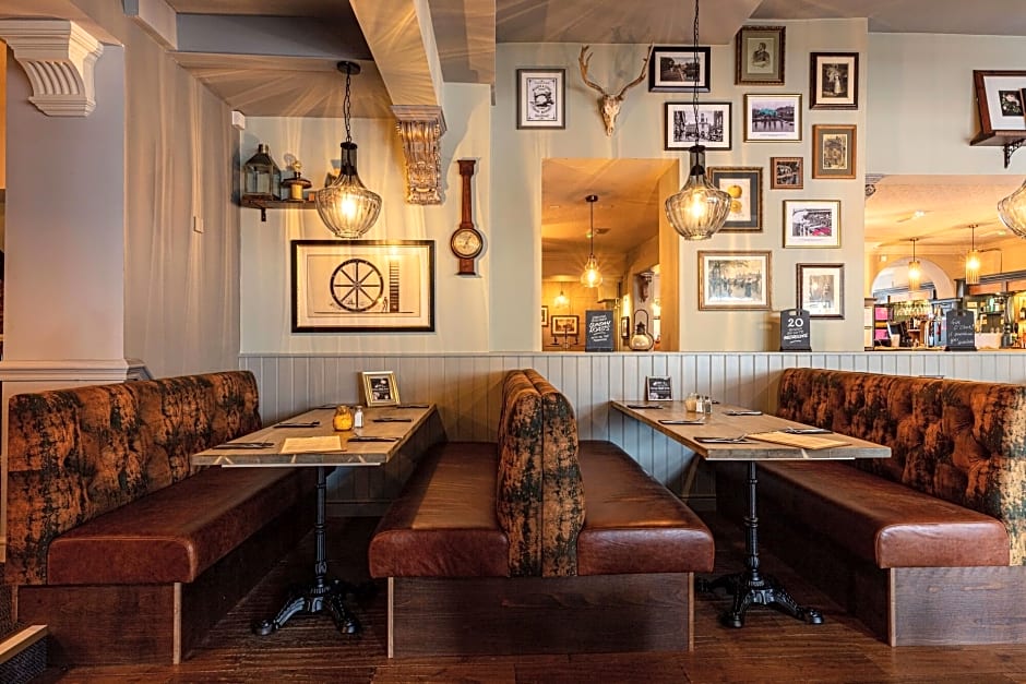 Kings Arms and Royal Hotel 