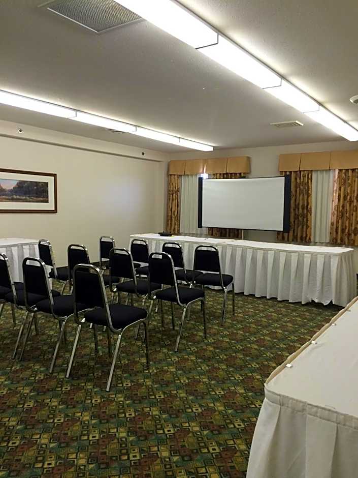 Super 8 by Wyndham Drayton Valley