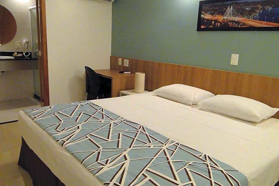 Alameda Vitoria Hotel