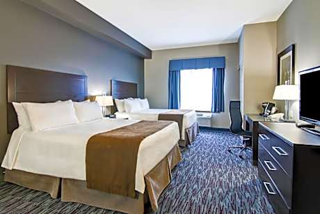 Queen Room with Two Queen Beds and Bath Tub - Disability Access/Non-Smoking