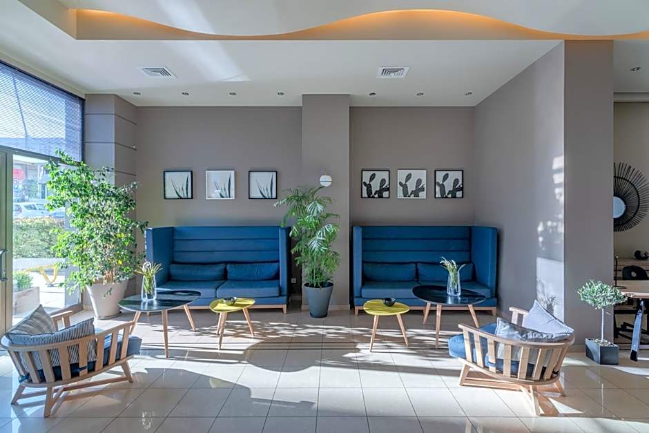 Avra Hotel