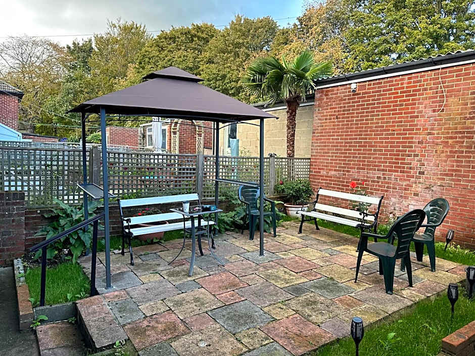 116 maison dieu Road room B in Dover