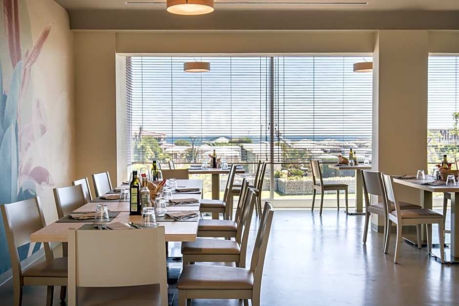 Hotel Baya - in centro, sul mare