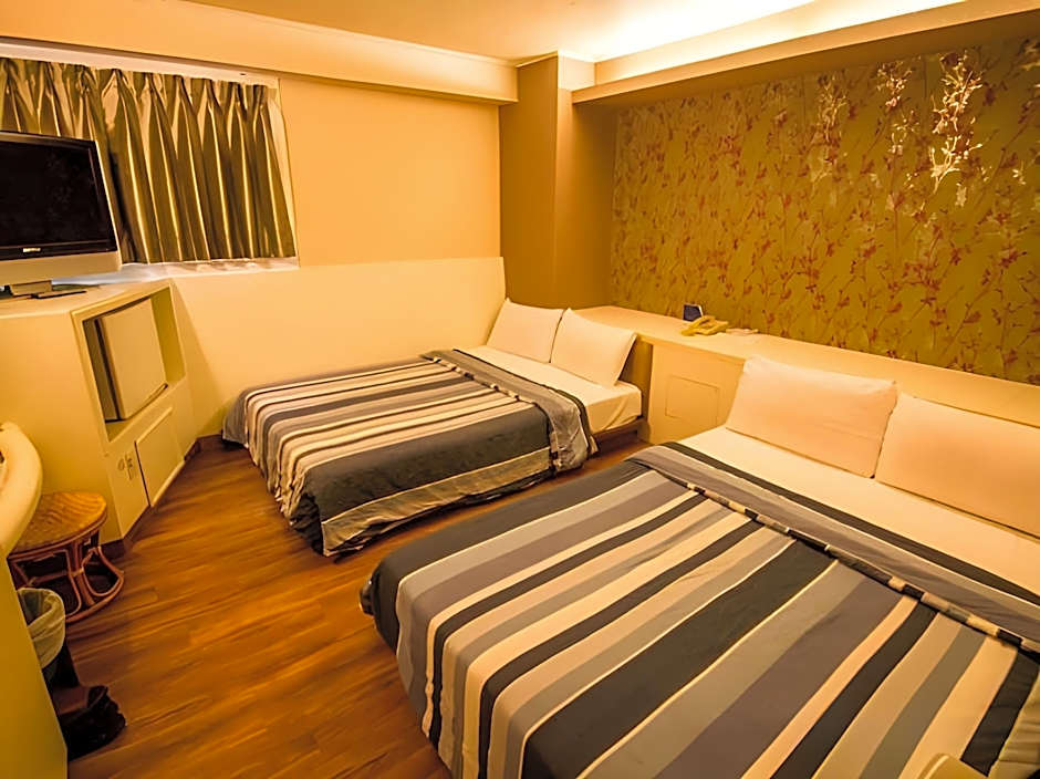 Single Inn - Kaohsiung Station