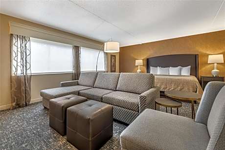King Suite with Sofa Bed - Non Smoking