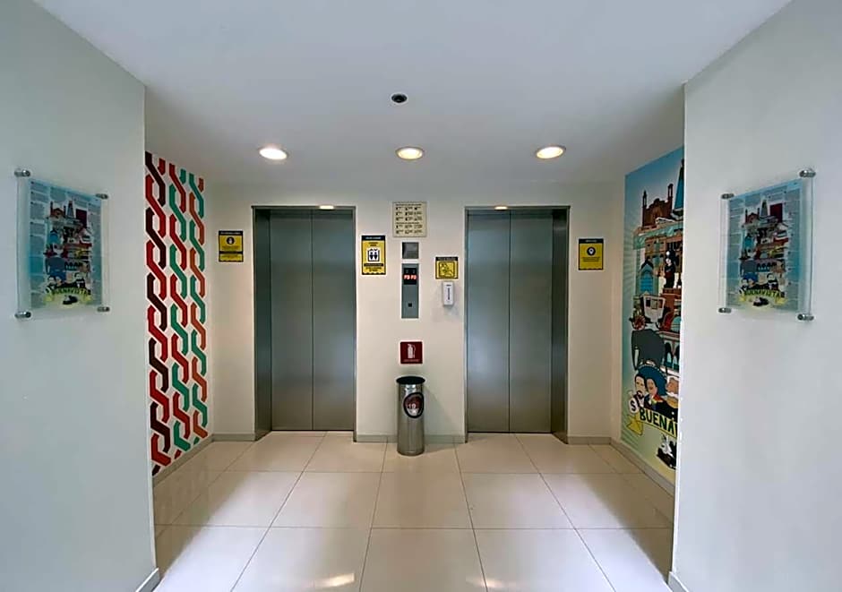 Hotel MX forum buenavista CDMX, Trademark by Wyndham