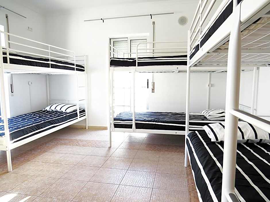 The 17 Party Hostel