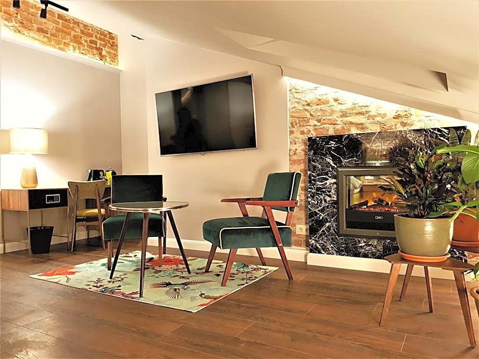 SLEEPWELL NOWY ŚWIAT - entrance from Ordynacka 14St, through the courtyard