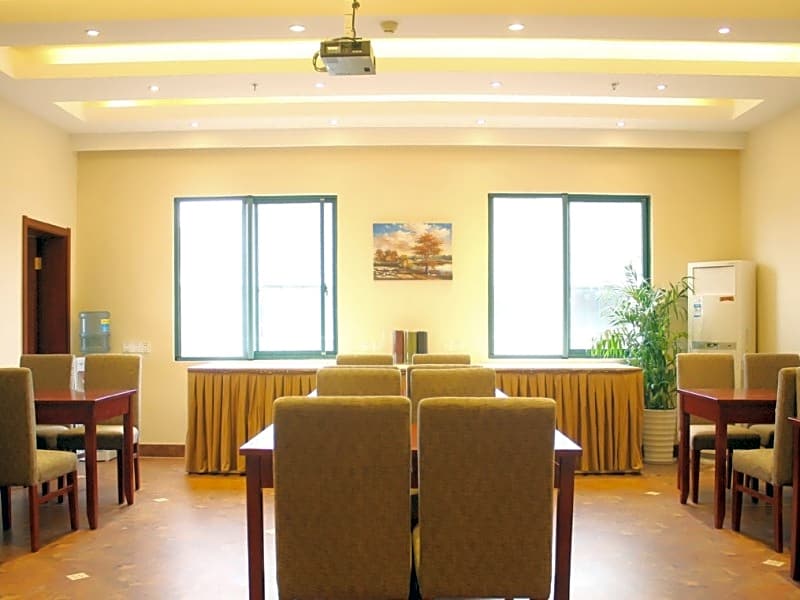 GreenTree Inn Kunshan High Speed Rail Station Hengshan Road Express Hotel