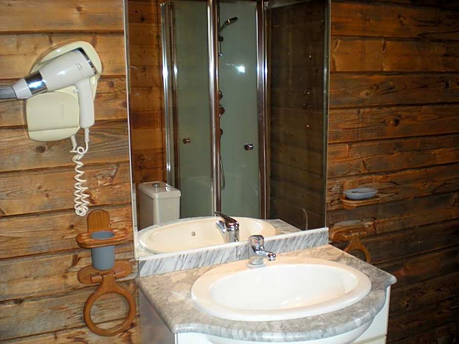 Les Chalets de Thegra proche de Rocamadour et Padirac