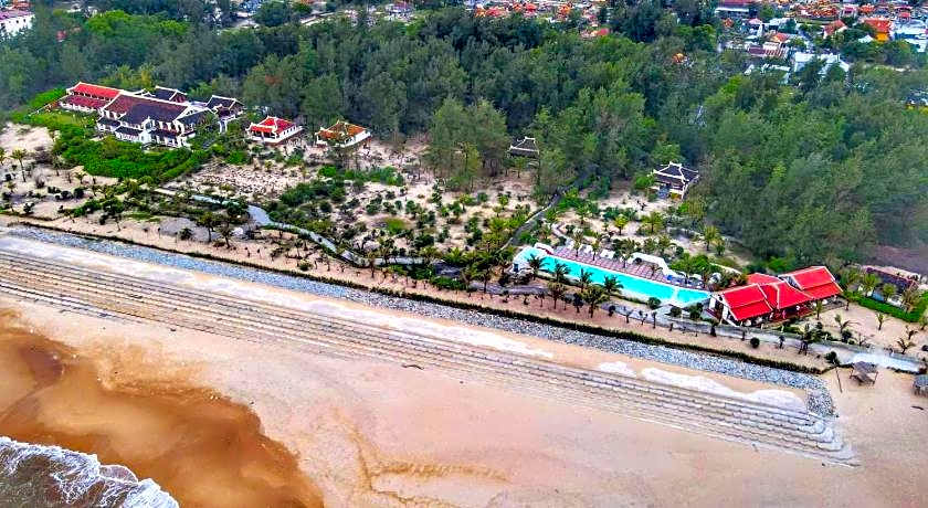 Villa Louise Hue Beach Hotel